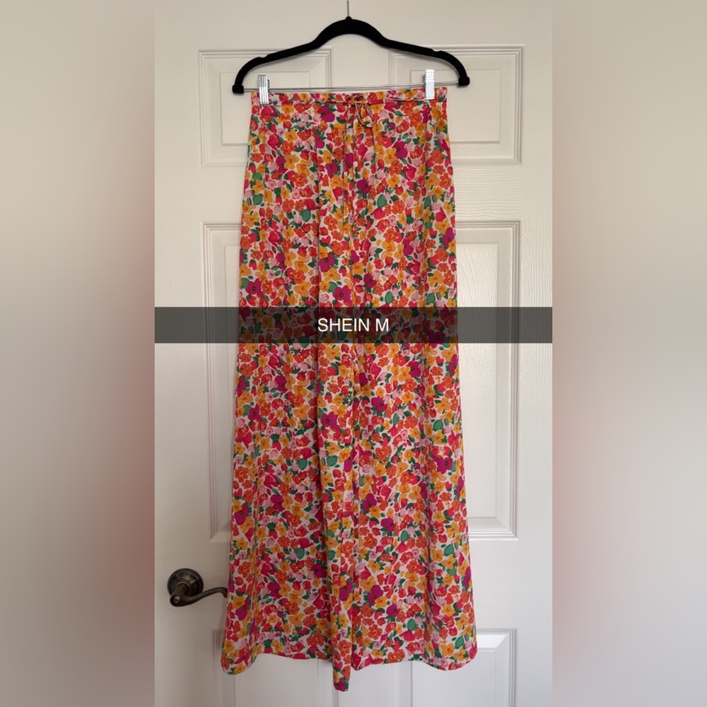 SHEIN Floral Women's wide leg pants  - Multicolor